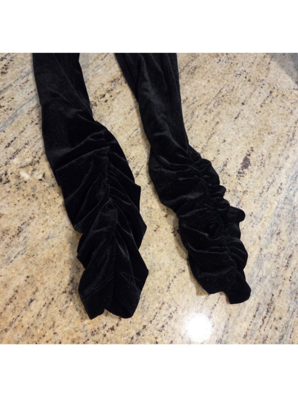 New! The Pyramid Collection Sz S Black Velvet Leggings Tappered Leg Ruched Goth - Picture 6 of 14